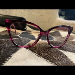 Gucci Eye glasses in great condition